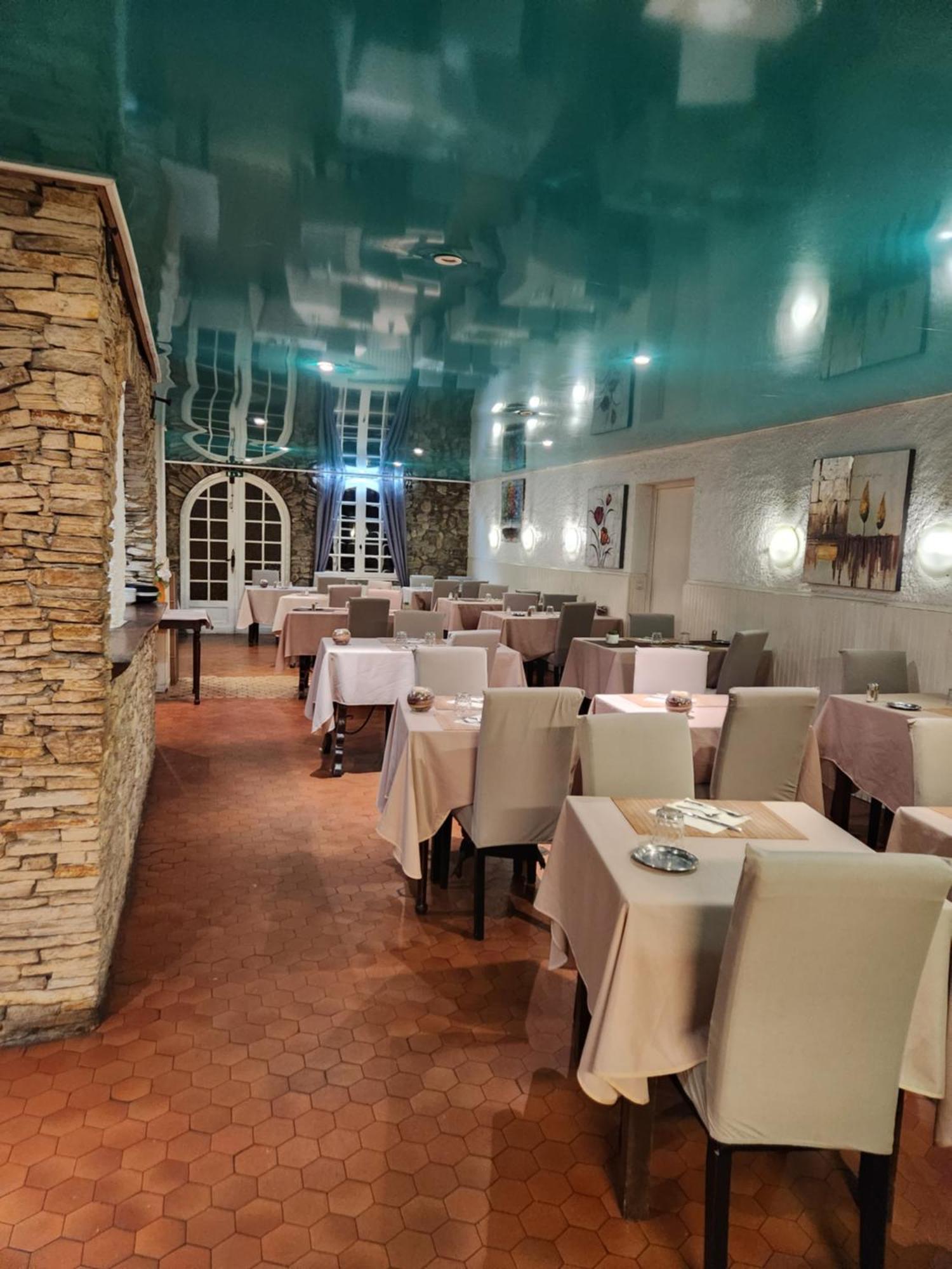 Logis Hotel Restaurant Les Charmettes アルジェレス・シュル・メール エクステリア 写真