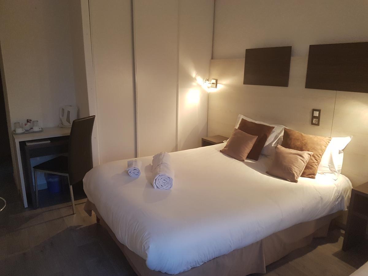 Logis Hotel Restaurant Les Charmettes アルジェレス・シュル・メール エクステリア 写真