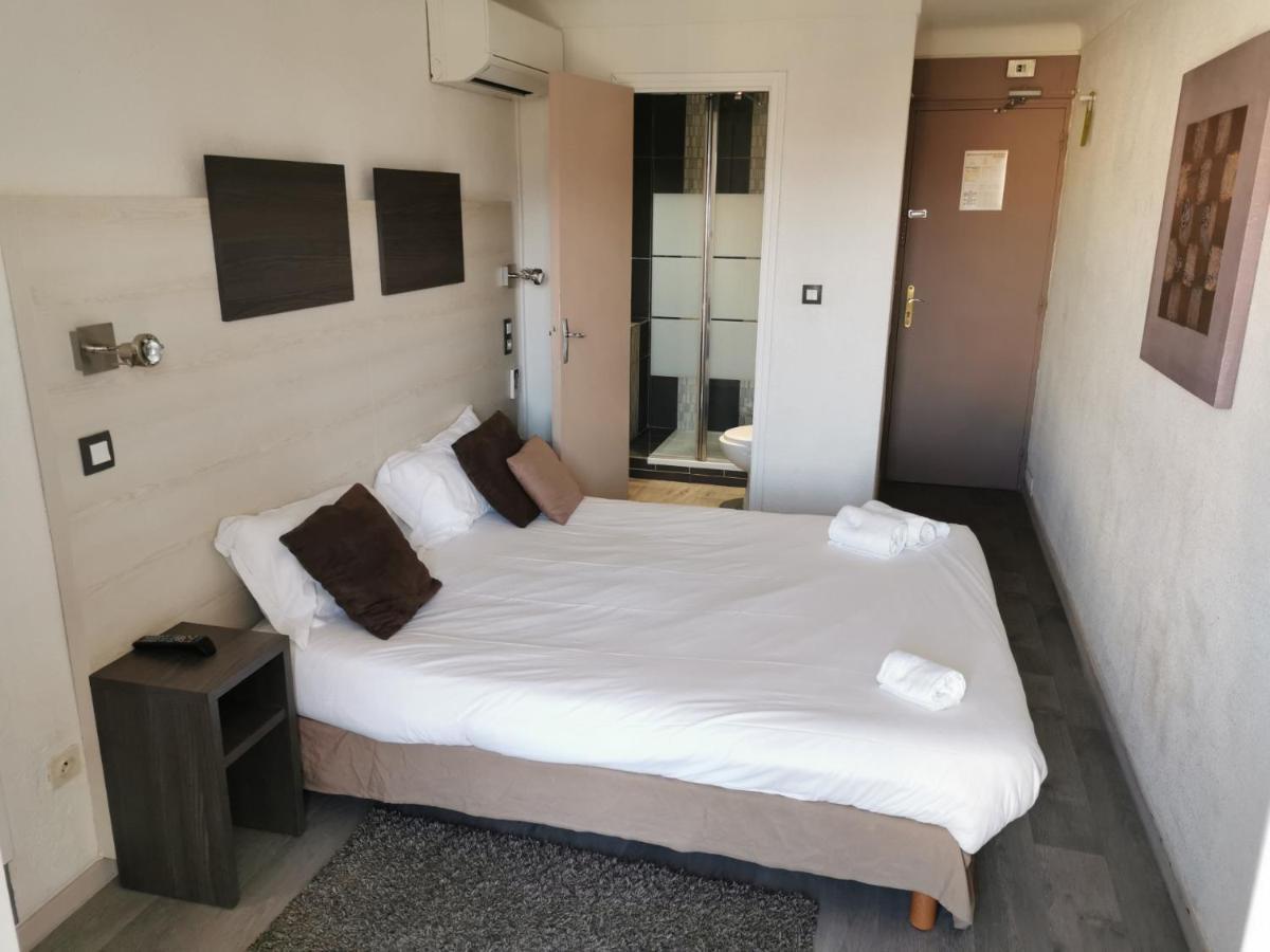 Logis Hotel Restaurant Les Charmettes アルジェレス・シュル・メール エクステリア 写真